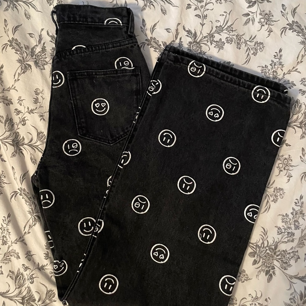 EDIKTED HIGH WAISTED FLARE JEANS